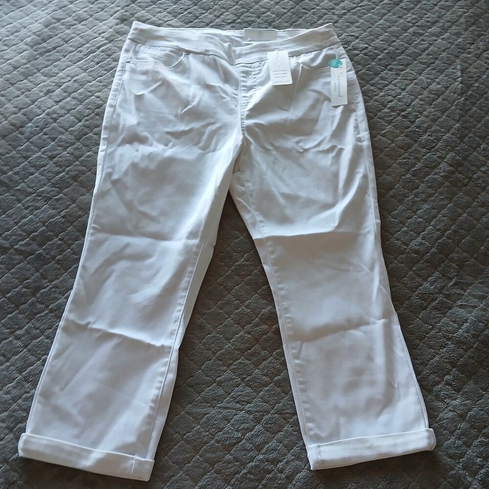 Women's High Rise Fit Capri